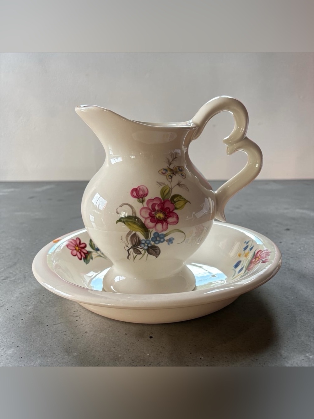 Vintage Tracadie Ceramic Canada Floral Pitcher & Bowl Vanity Set Heart Handle